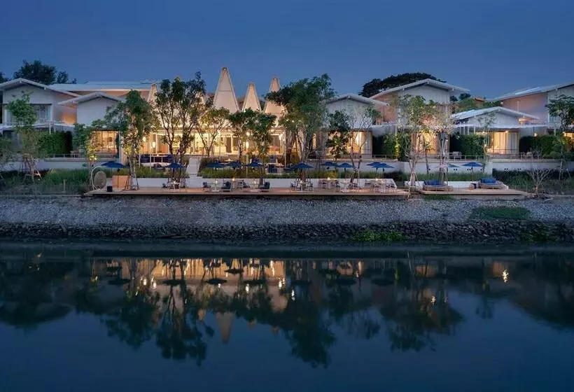 ホテル Sala Bang Pa-In