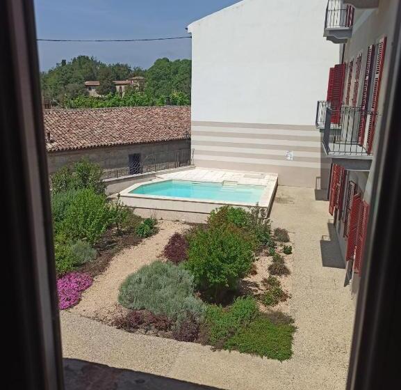 بنسيون Olivola Apartments