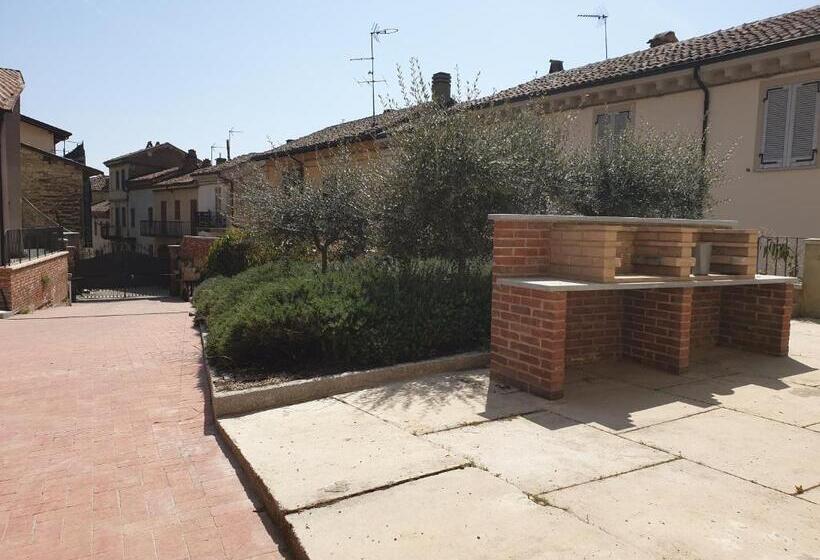 بنسيون Olivola Apartments