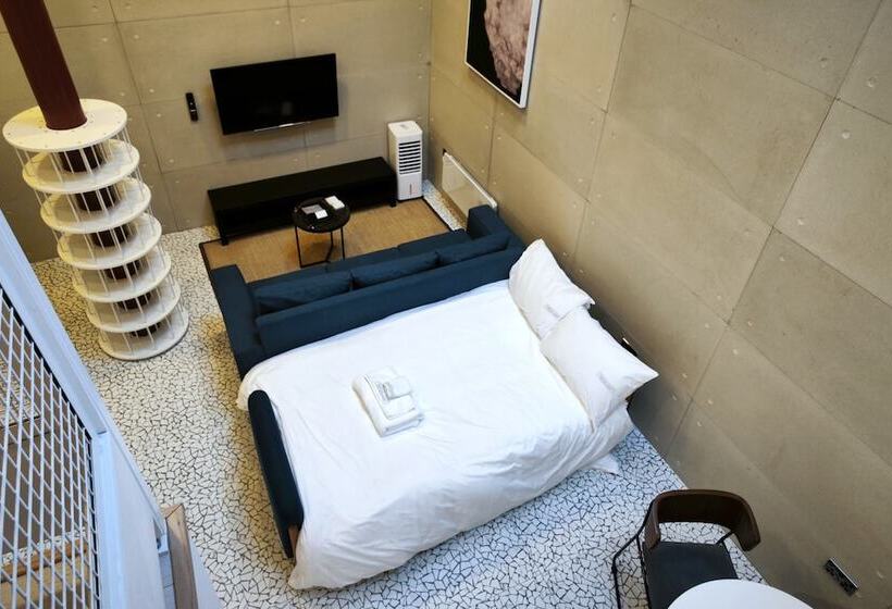 Trueman Court Luxury Serviced Apartments