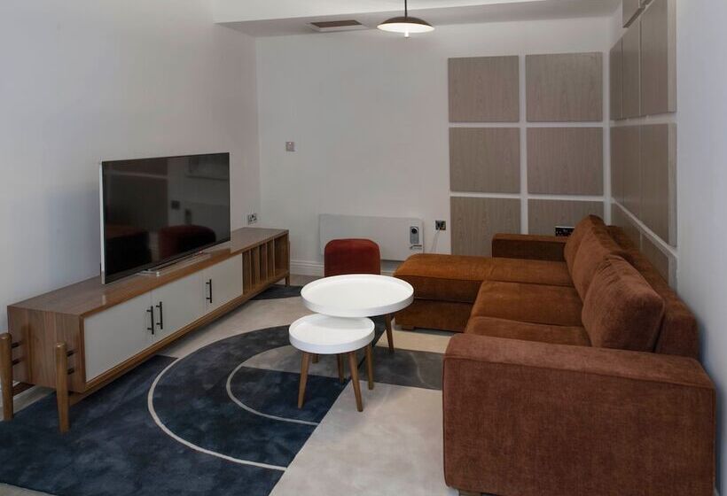 Trueman Court Luxury Serviced Apartments