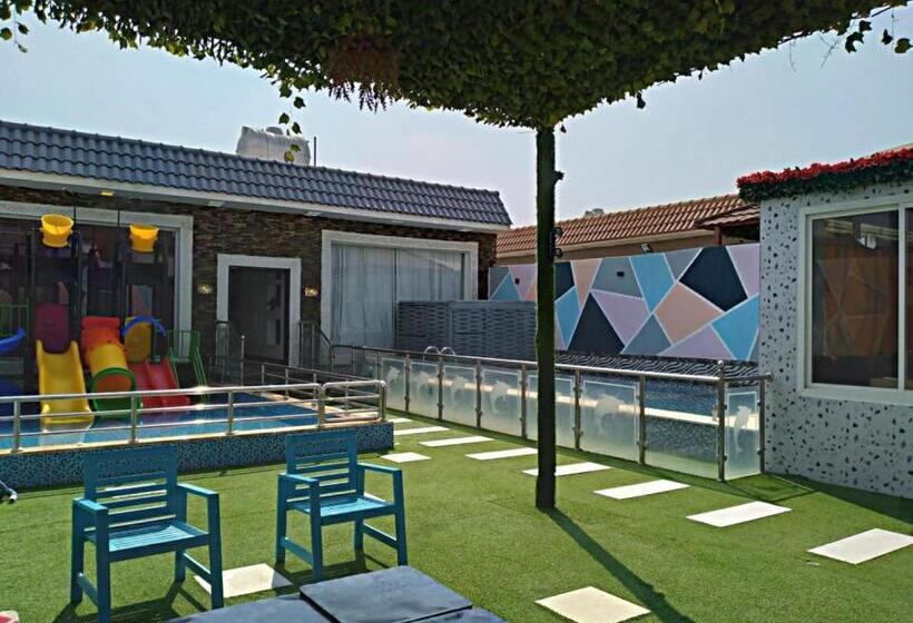 شاليهات الكوخ السويسري وأكوابارك