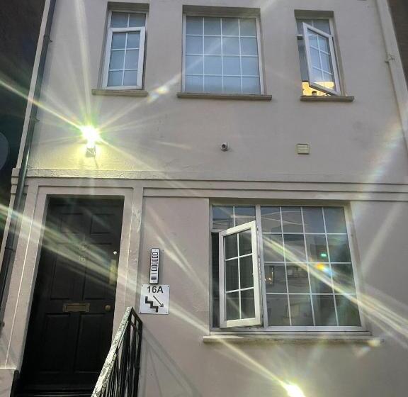 Luton Short Term Lets Cardiff Road