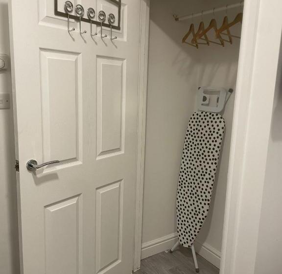 Luton Short Term Lets Cardiff Road