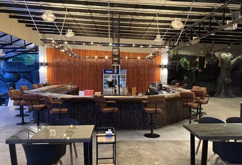 Hideaway Resort Banchang