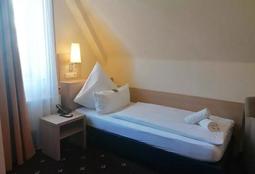 Hotelli Hessischer Hof