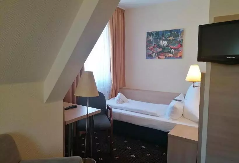 Hotelli Hessischer Hof