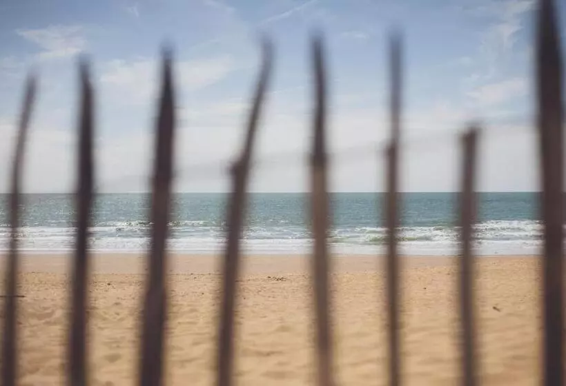 Hotelli La Cote De Lumiere