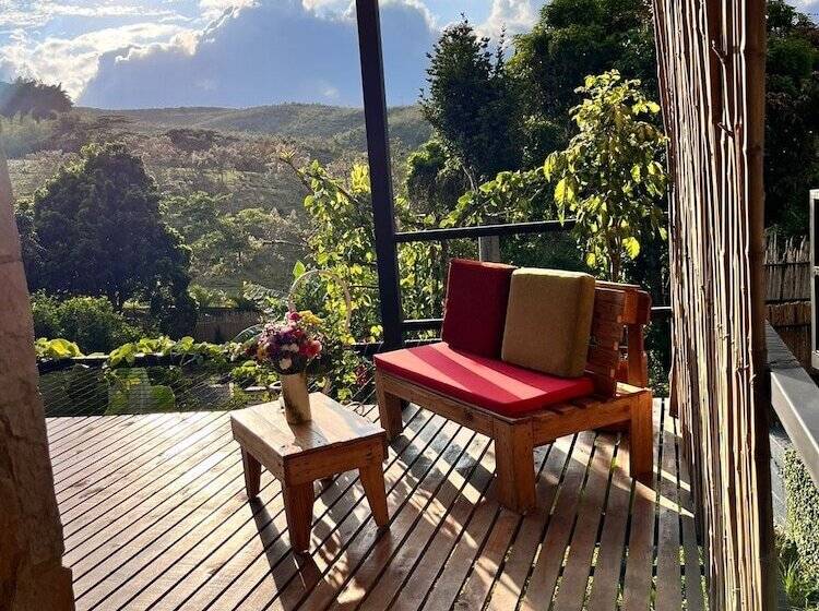 هتل Natural Luxury