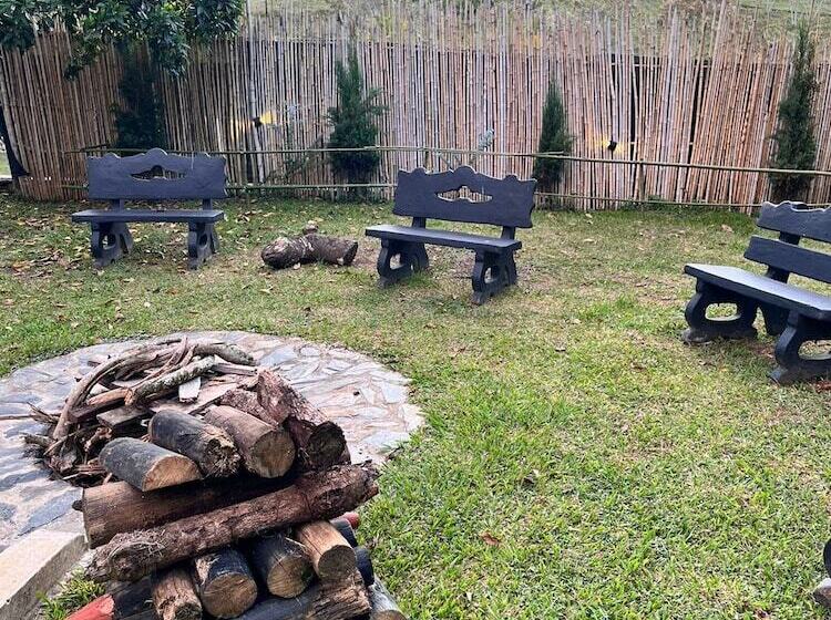 هتل Natural Luxury