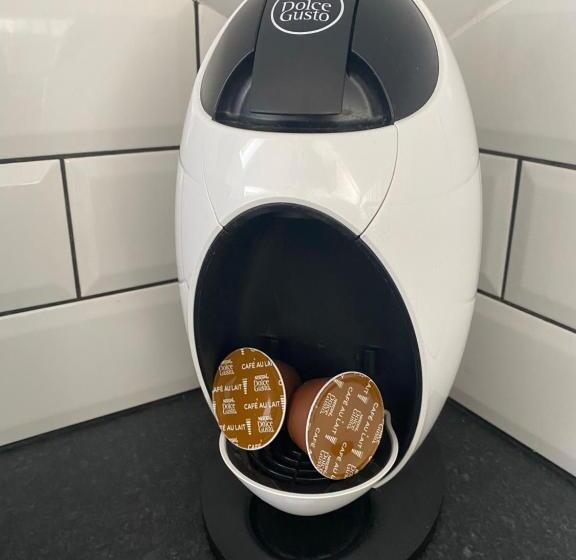 Lovely Bijou Loft Apt, One Road Back From The Sea