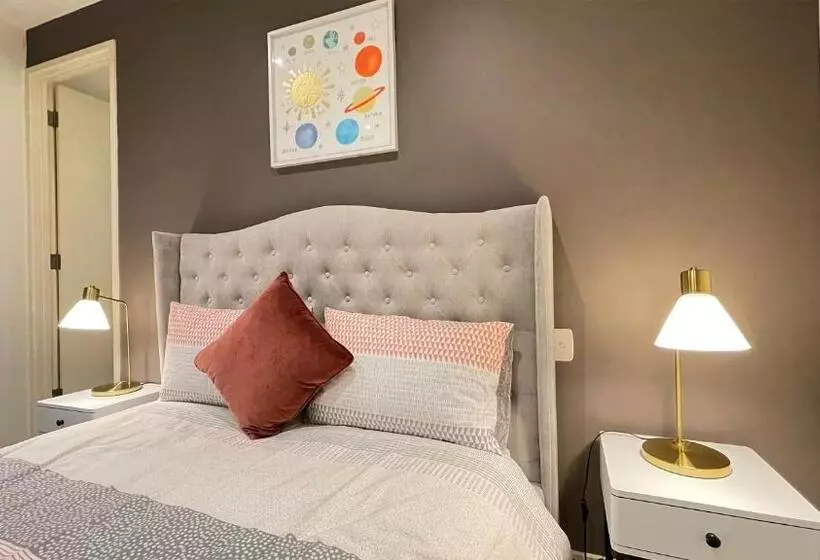 Luxury 7brm Entire House Lakeview Blackswans Wifi Bbq Resort