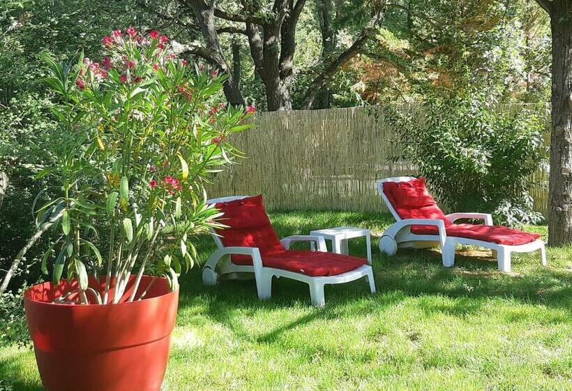 بنسيون Suite Avec Jardin Entre Aix En Provence, Luberon Et Verdon