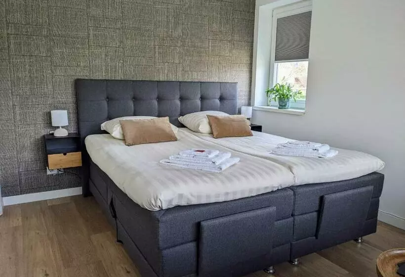 Aamiaismajoitus (B&B) Bed&bubbels 256