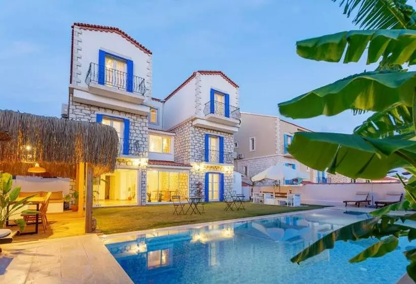 Hotelli Alacati Fora Bella