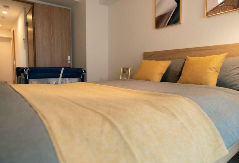 Osaka Sunshine Tower82