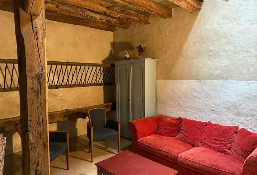 Majatalo Aux Ecuries Du Signe