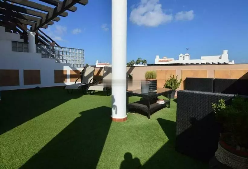 ペンション Coco Surfhouse   Coworking Coliving