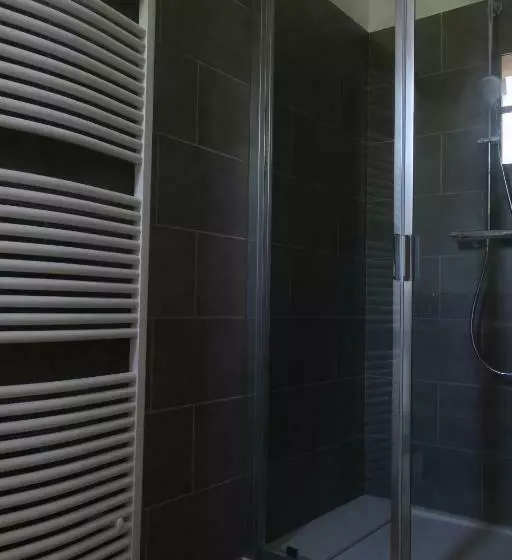 Majatalo Petit Gîte Familial Au Domaine De Valmont