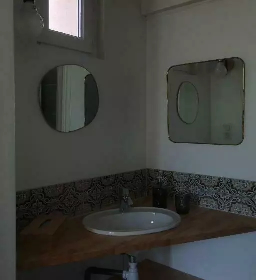 Majatalo Petit Gîte Familial Au Domaine De Valmont