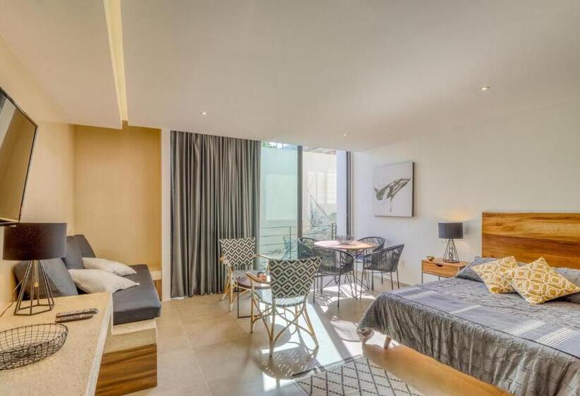 ホテル Sunset 203 At Riva