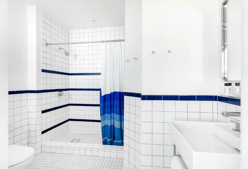 هتل Global Luxury Suites At The Variety