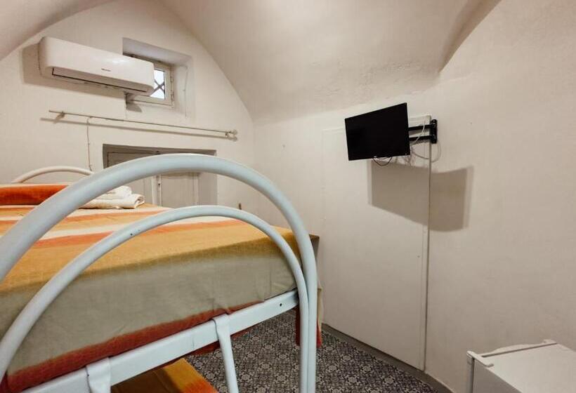 پانسیون Dimora Garibaldi Rooms   Center Wi Fi