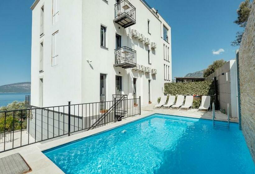 پانسیون Skyview Apartments