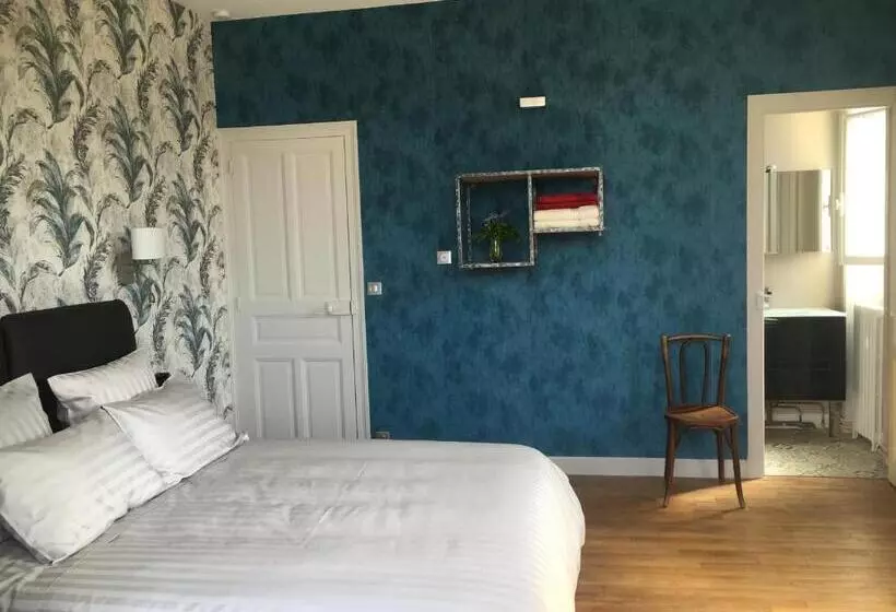 ベッドアンドブレックファースト Les Roches Bleues