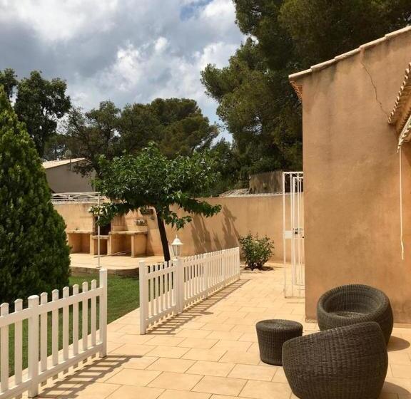 민박 Sous Les Pins Gîtes Et Chambres D Hôtes