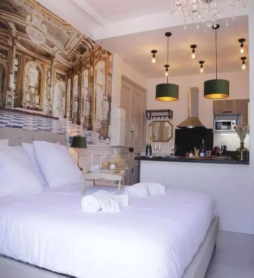 La Marquise   Cosy Flat   Jacuzzi   Senlis