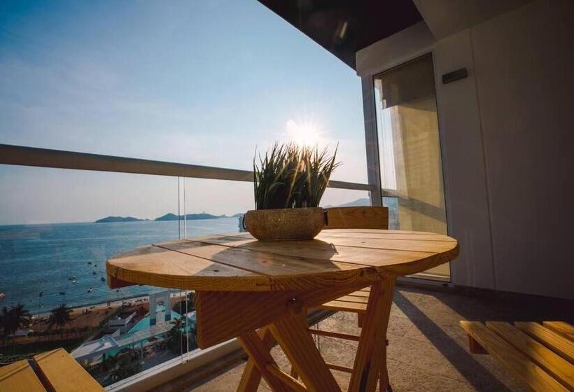 Luxury Apartment In Front Of Acapulco Beach