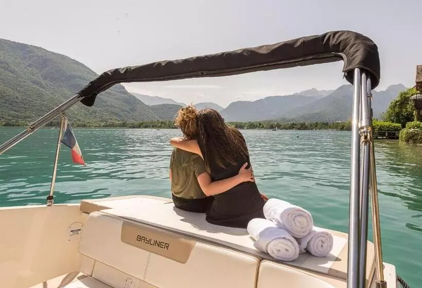 Luxury Villa Pernette, Vue Lac Et Plage Privee Lla Selections By Locationlacannecy