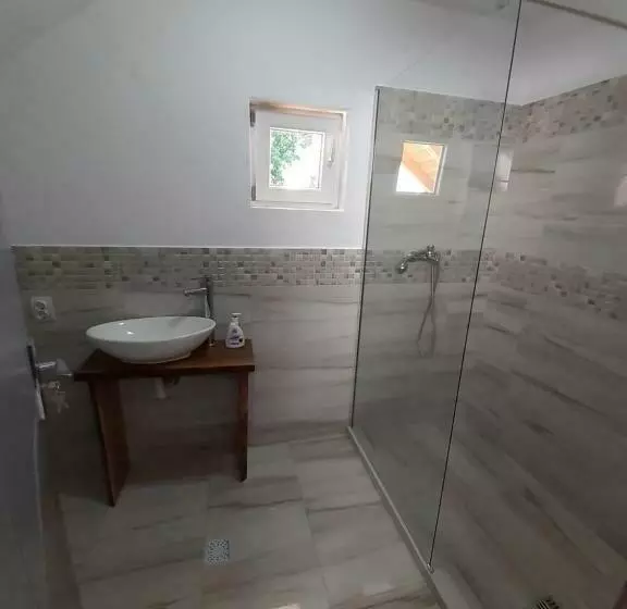 Majatalo Casa Pandrea