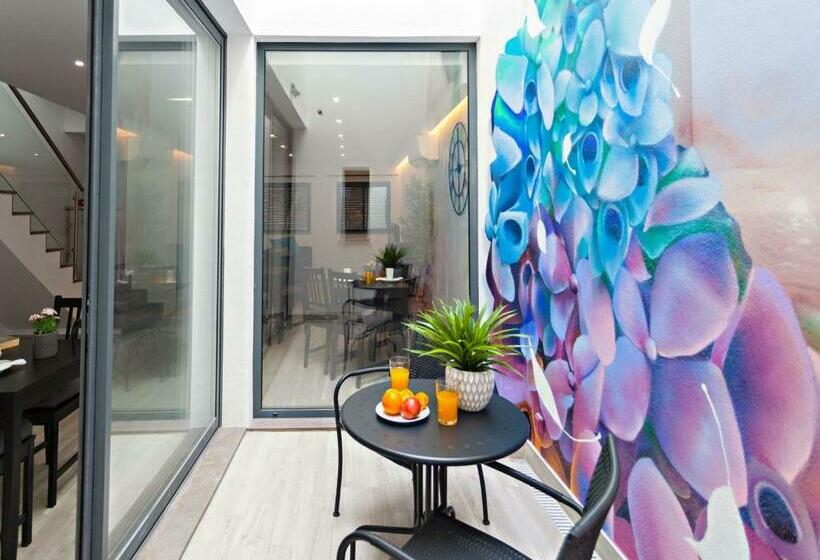 پانسیون Faro Clara Suites