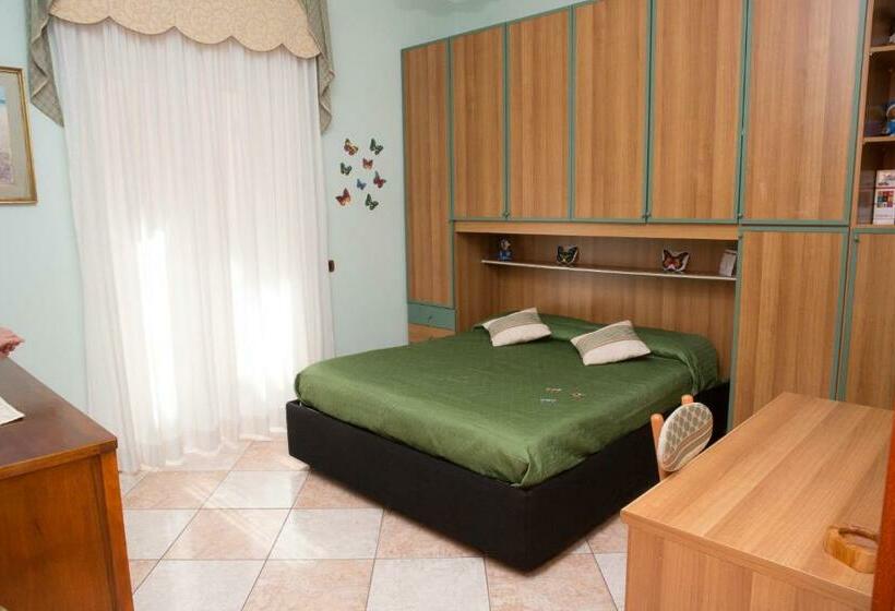 تختخواب و صبحانه Butterfly