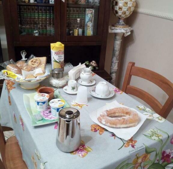 تختخواب و صبحانه Butterfly