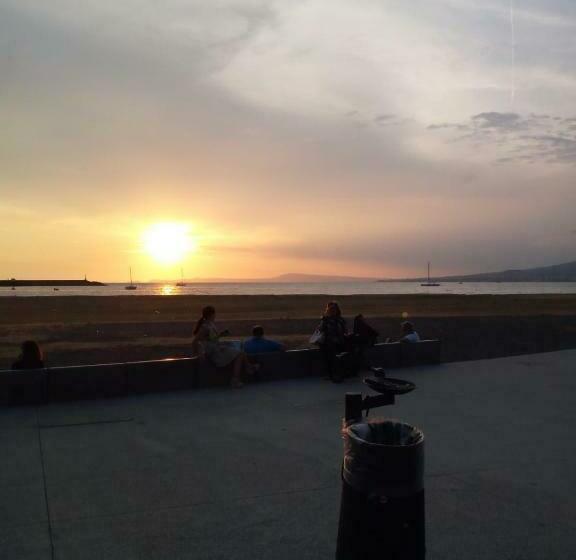 تختخواب و صبحانه Butterfly