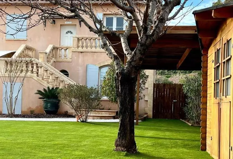 ベッドアンドブレックファースト Mélisande Au Pays Des Orjouliers