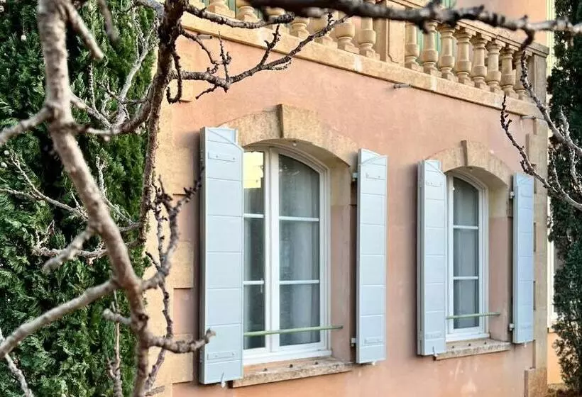 ベッドアンドブレックファースト Mélisande Au Pays Des Orjouliers