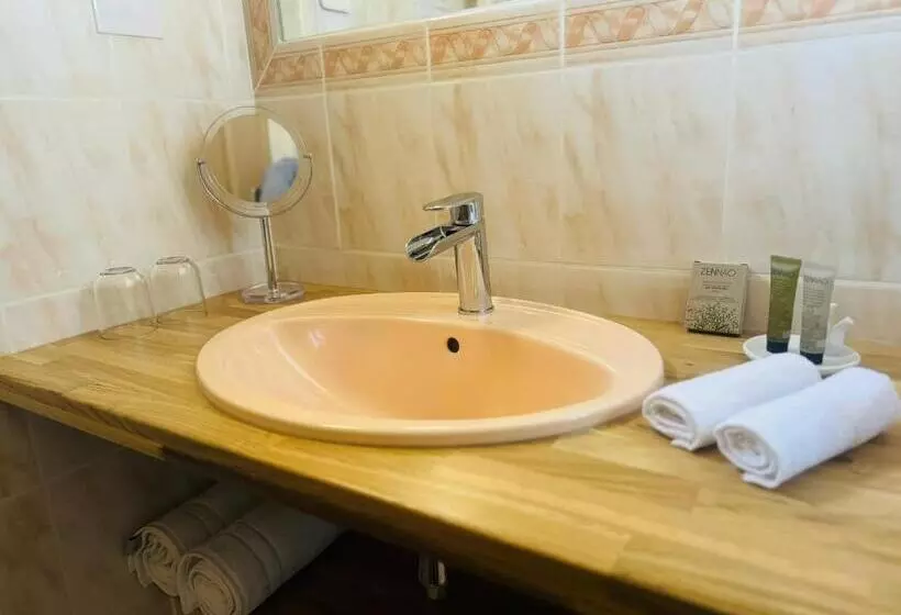 ベッドアンドブレックファースト Mélisande Au Pays Des Orjouliers