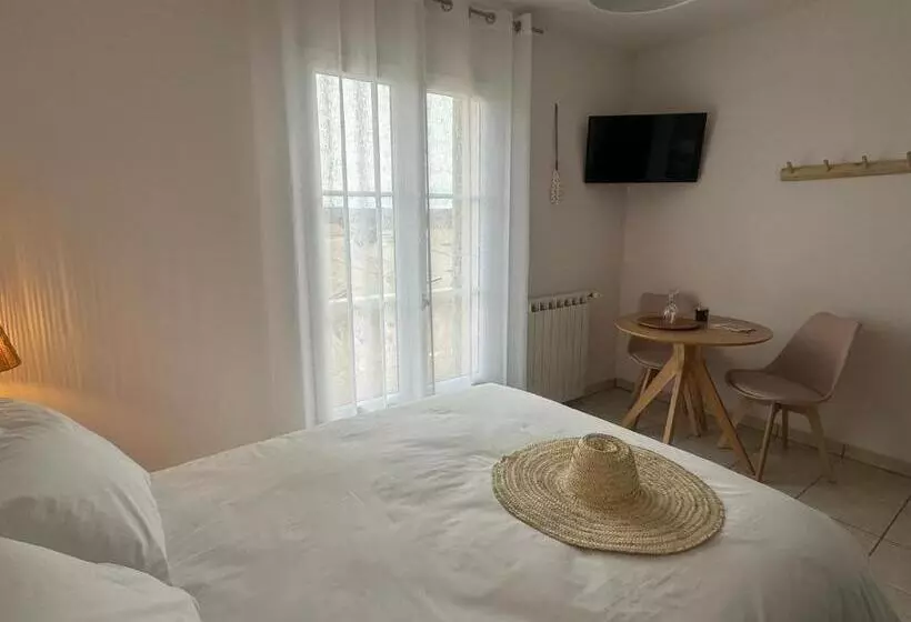 ベッドアンドブレックファースト Mélisande Au Pays Des Orjouliers