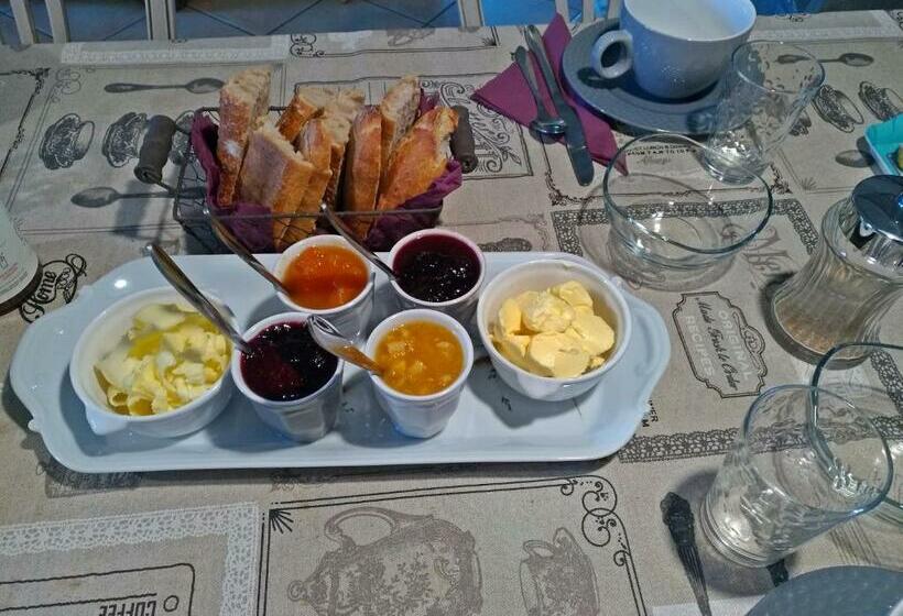 צימר La Voureyline