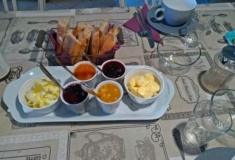 Aamiaismajoitus (B&B) La Voureyline