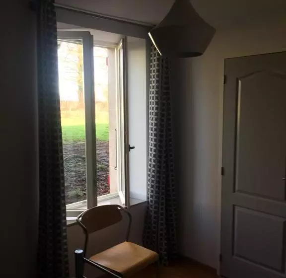 Aamiaismajoitus (B&B) Le Marronnier Entre Les Buis