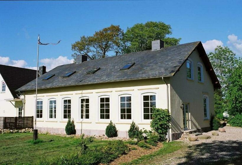 호텔 Ferienwohnungen Gut Oestergaard