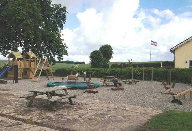 호텔 Ferienwohnungen Gut Oestergaard