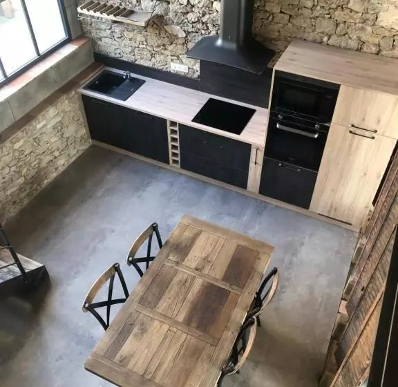 Loft Industriel Privé Climatisé Piscine Intérieure Terrasse Spa Et Jardin