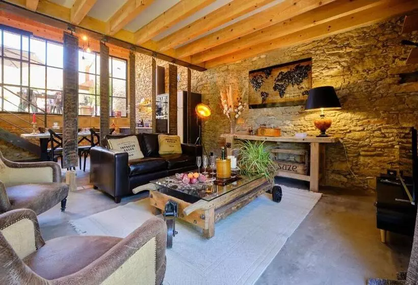 Loft Industriel Privé Climatisé Piscine Intérieure Terrasse Spa Et Jardin