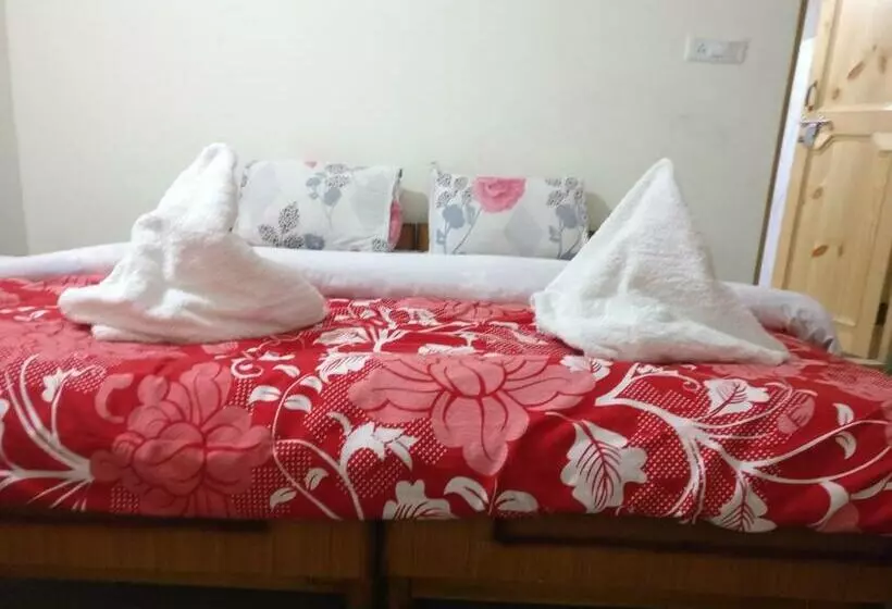 پانسیون Babu Guest House